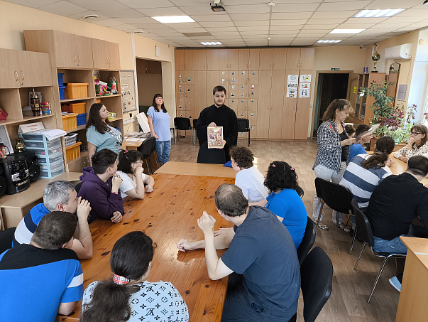 Тёплое знакомство